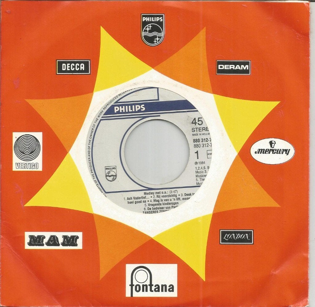 Zangeres Zonder Naam – Medley (1987), 7 inch, Ophalen of Verzenden, Levenslied of Smartlap, Beschermende buitenhoes
