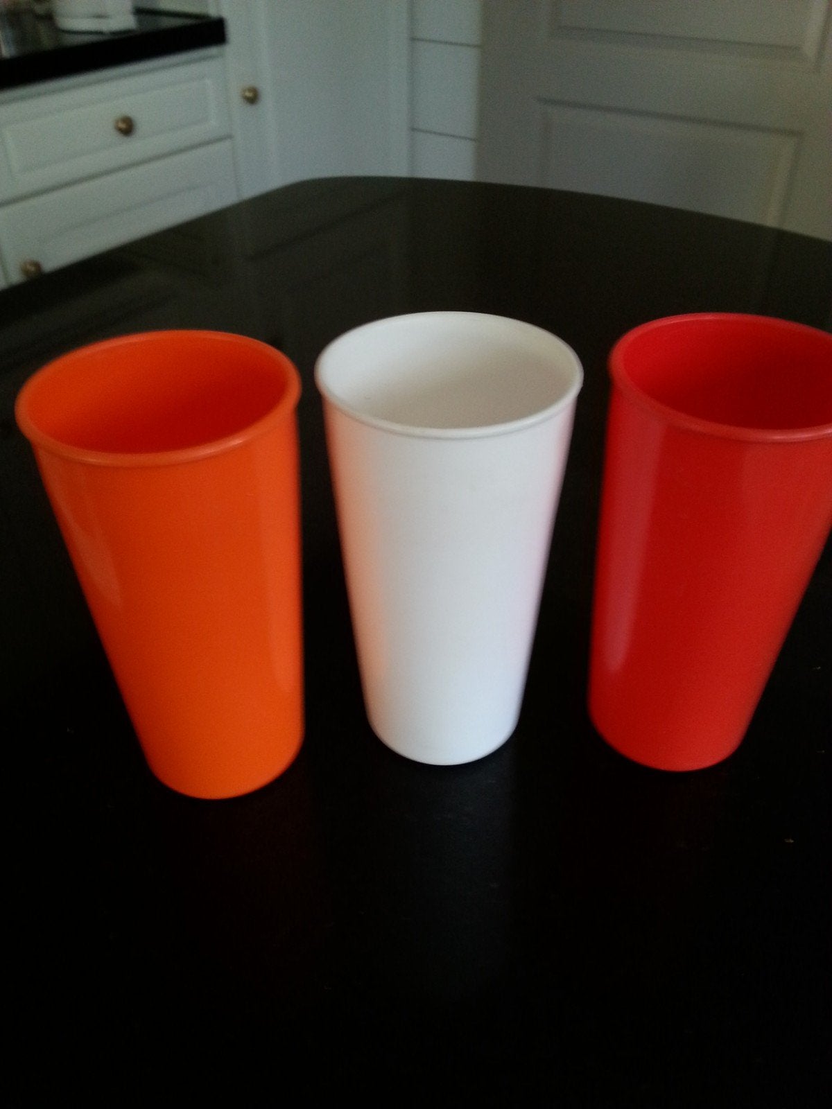 Retro Tiger Plastic Drinkbekers - ZGAN, Huis en Inrichting, Ophalen of Verzenden, Zo goed als nieuw, Oranje, Beker of Kan
