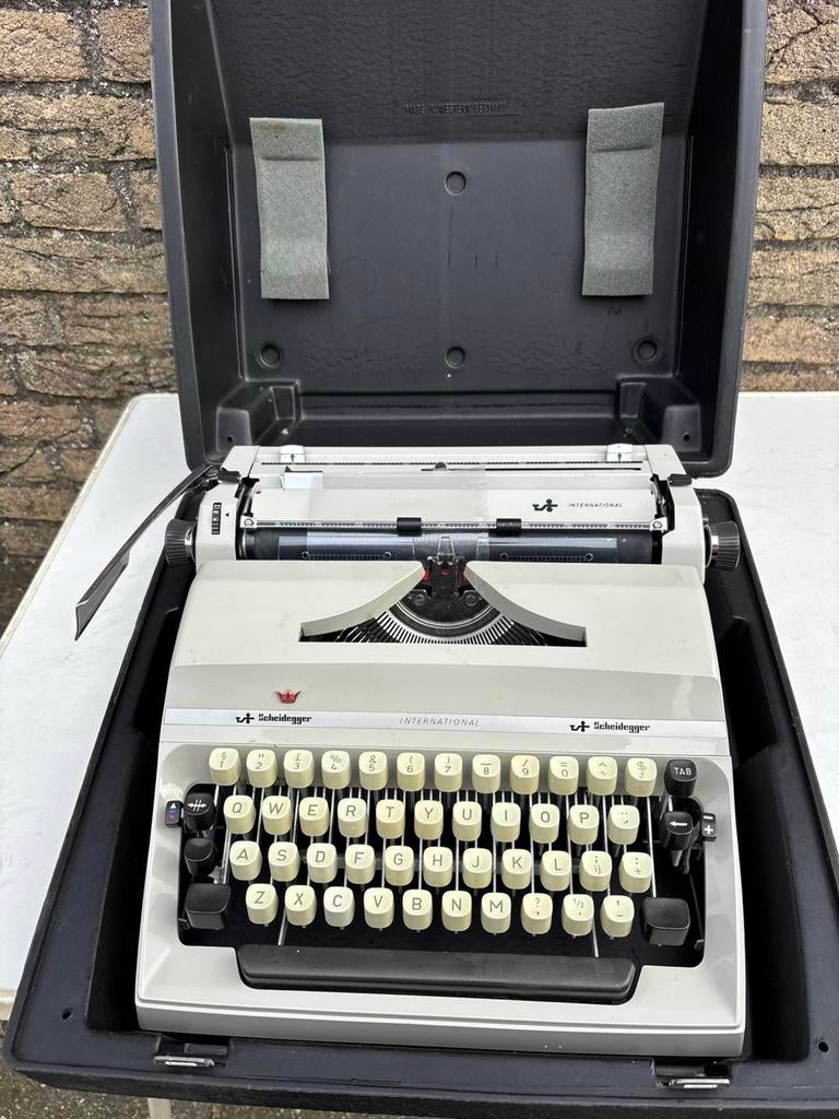 Vintage Scheidegger type machime, Diversen, Typemachines, Ophalen of Verzenden, Gebruikt