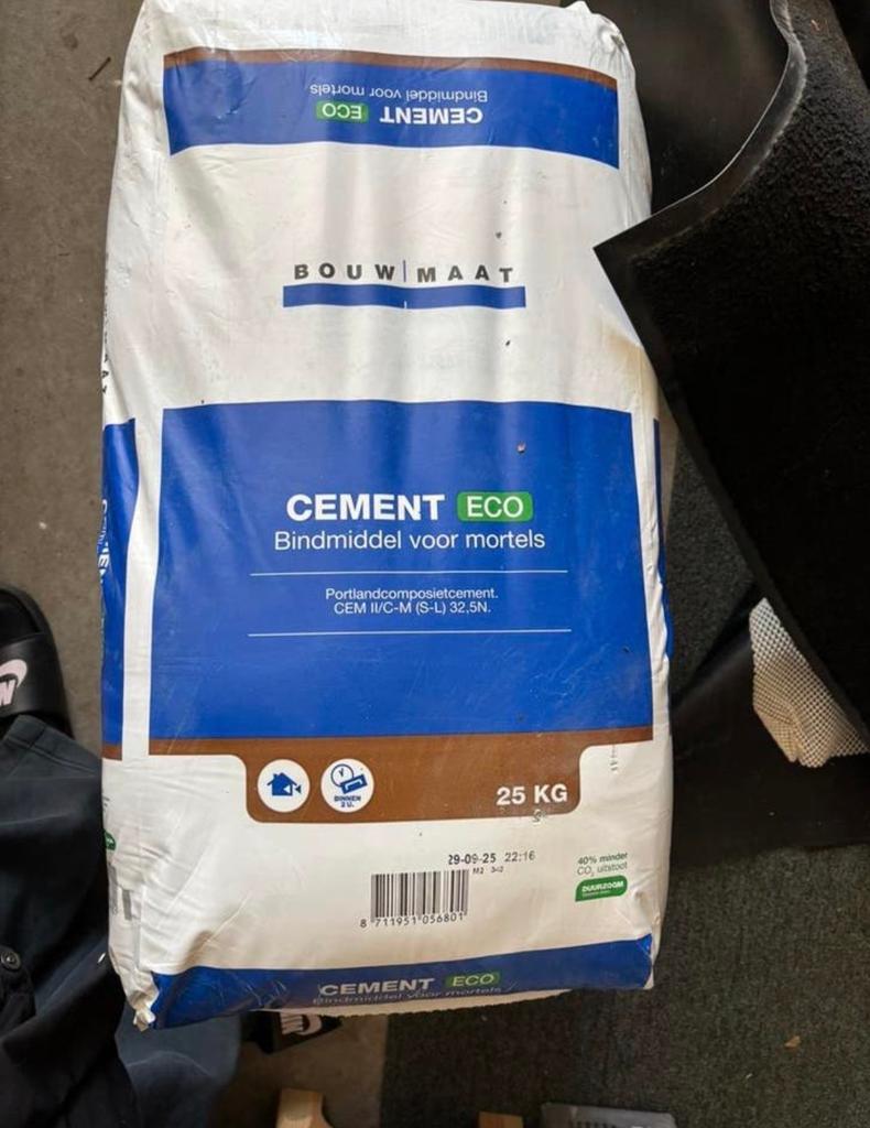 3 zakken Nieuw Bouwmaat Cement ECO 25 KG, Ophalen, Nieuw
