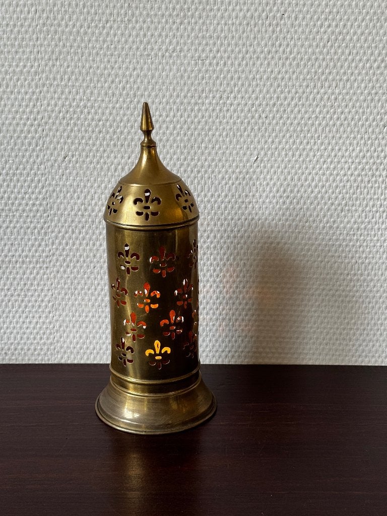 Vintage Messing Theelichthouder met Franse Lelie, Potpourri, Ophalen of Verzenden, Zo goed als nieuw, Metaal, Kandelaar