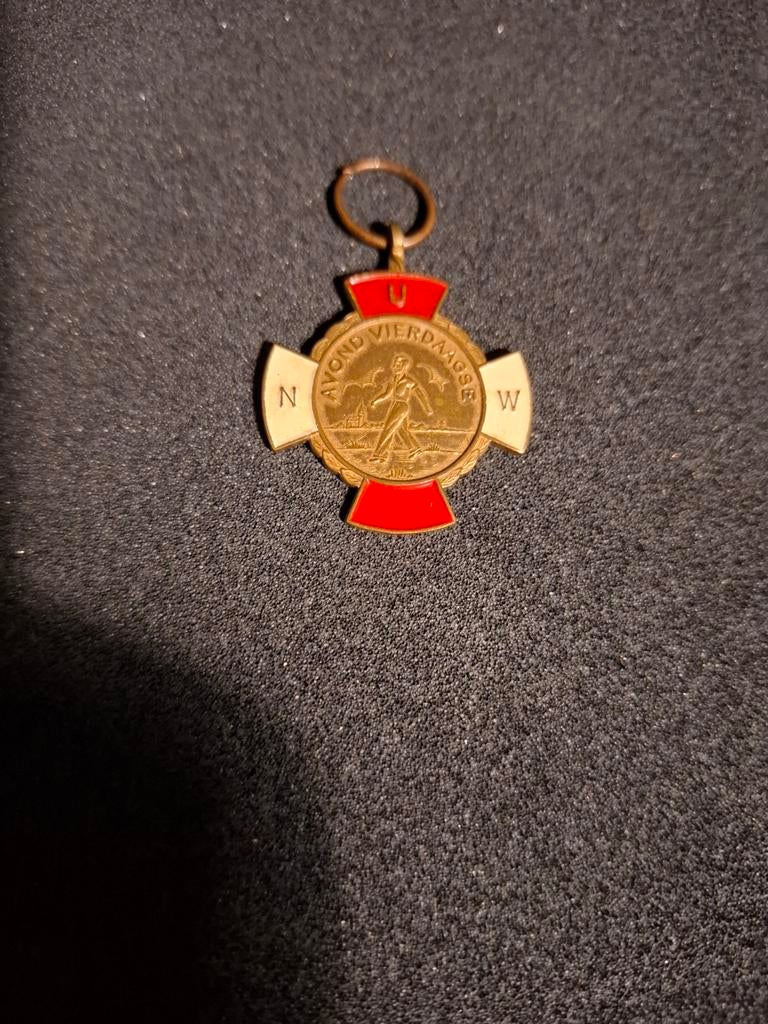 Vintage medaille avond vierdaagse, Postzegels en Munten, Penningen en Medailles, Ophalen of Verzenden, Overige materialen