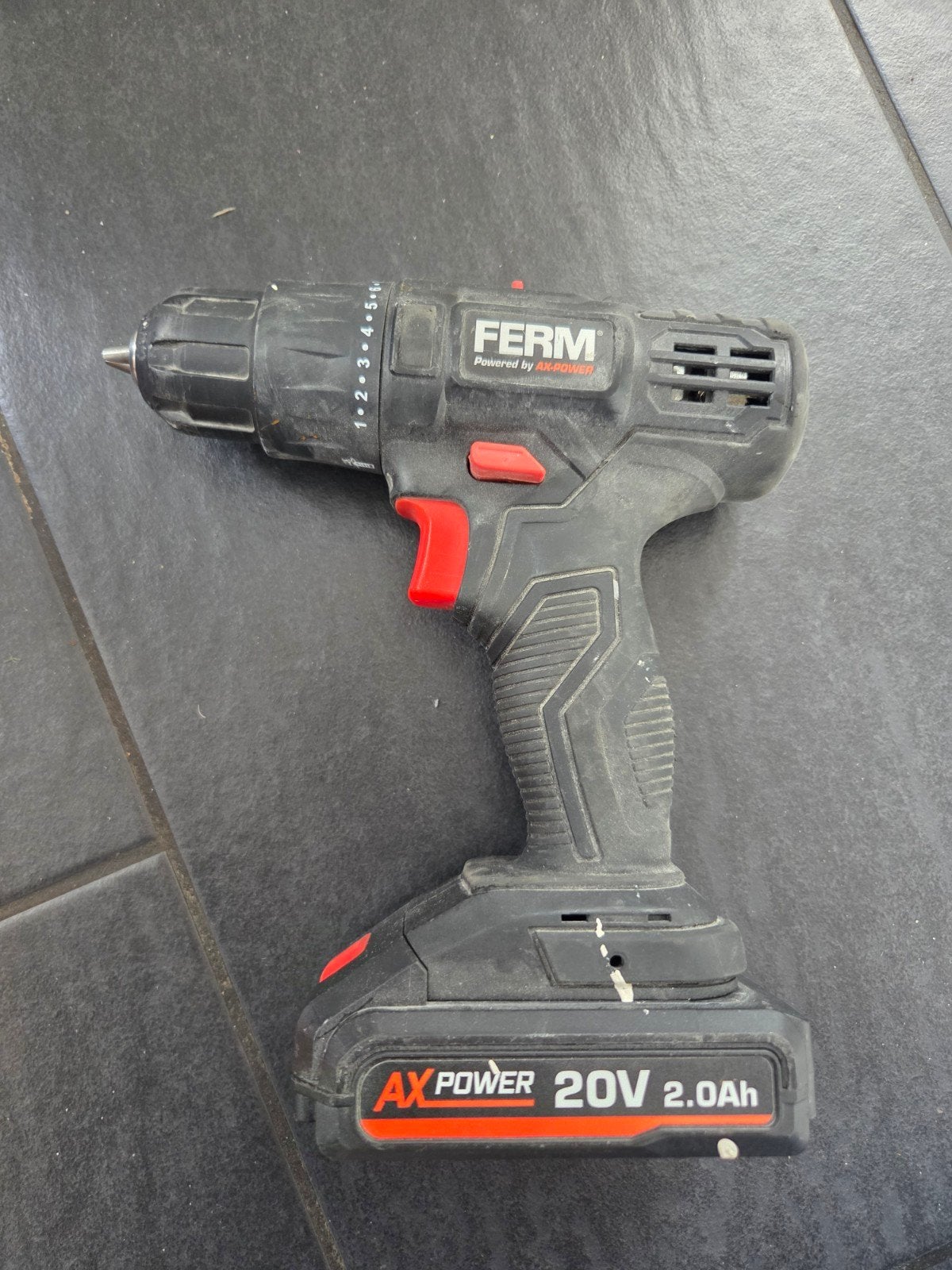 Ferm AX-POWER 20V 2.0Ah Boor-/Schroefmachine, Ophalen of Verzenden, Gebruikt, Boor- en Schroefmachine, Variabele snelheid