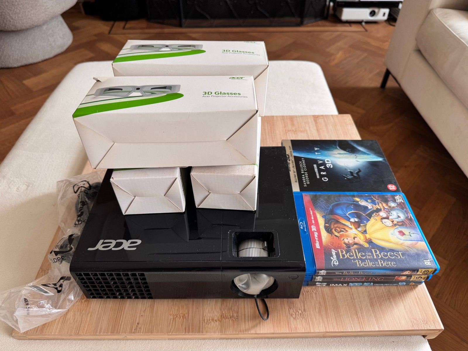 Acer P1500 Full HD DLP Beamer (3000 lumen) met 3D brillen, Ophalen of Verzenden, Gebruikt, DLP, Full HD (1080)
