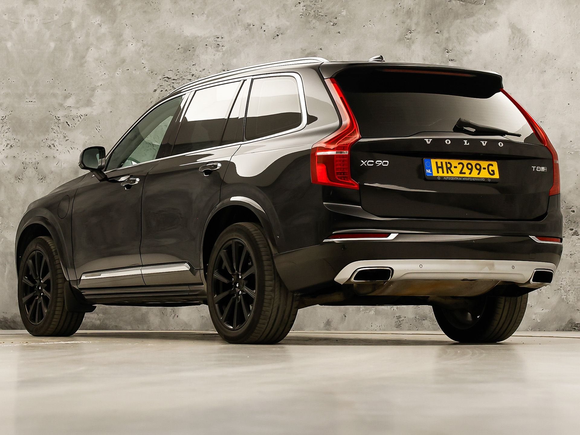 Volvo XC90 2.0 T8 Twin Engine AWD Inscription Automaat 407Pk, 12 maanden, Gebruikt, 7 stoelen, Zwart