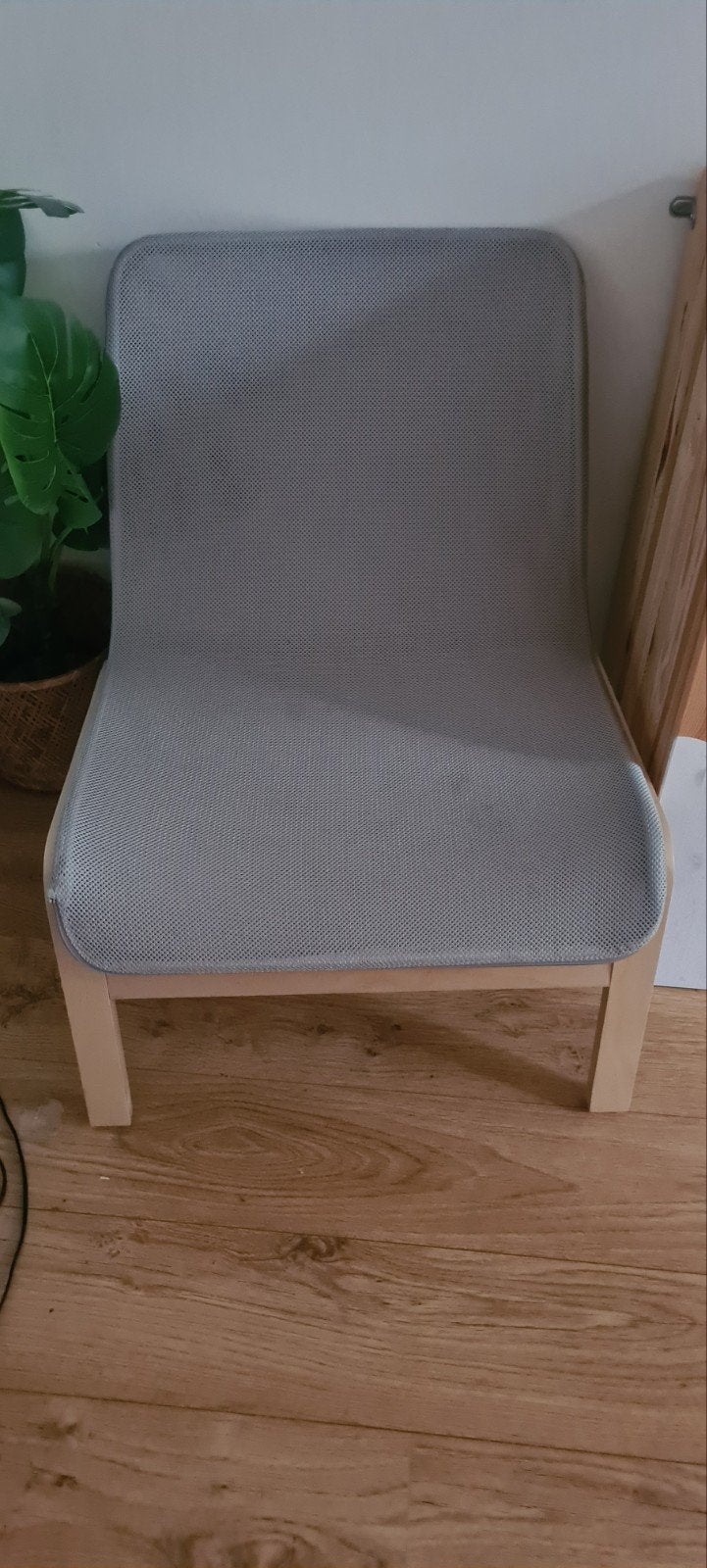 Ikea Nolmyra stoel, grijs met berkenfineer, Ophalen, Zo goed als nieuw, Grijs, Eén