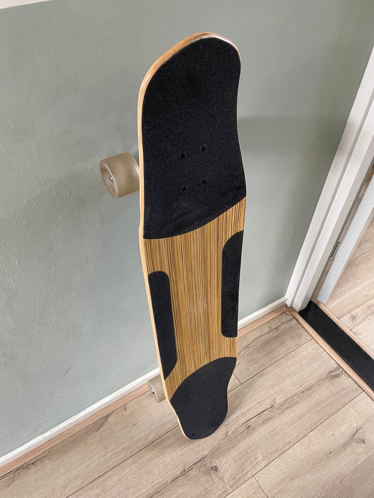 Longboard van NKX, Sport en Fitness, Skateboarden, Ophalen, Zo goed als nieuw, Skateboard, Longboard