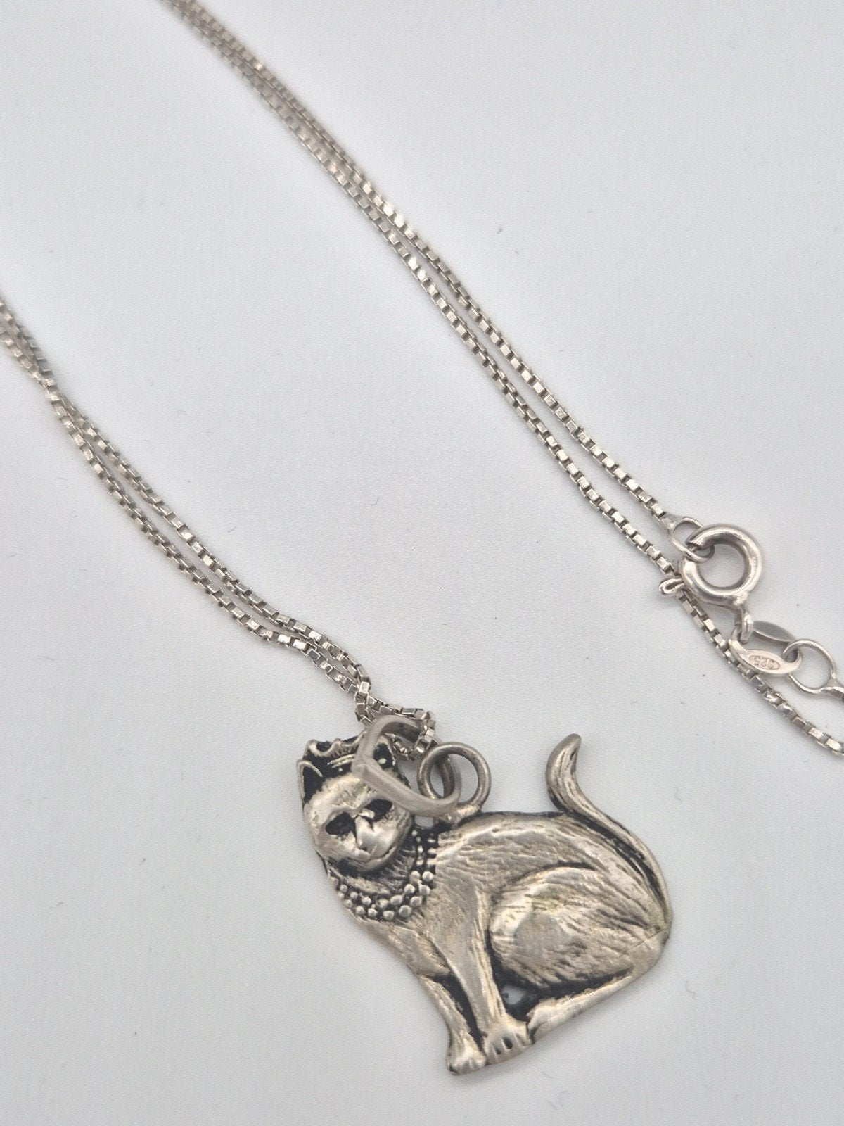 Vintage Zilveren Kat Ketting, Met hanger, Gebruikt, Verzenden, Zilver