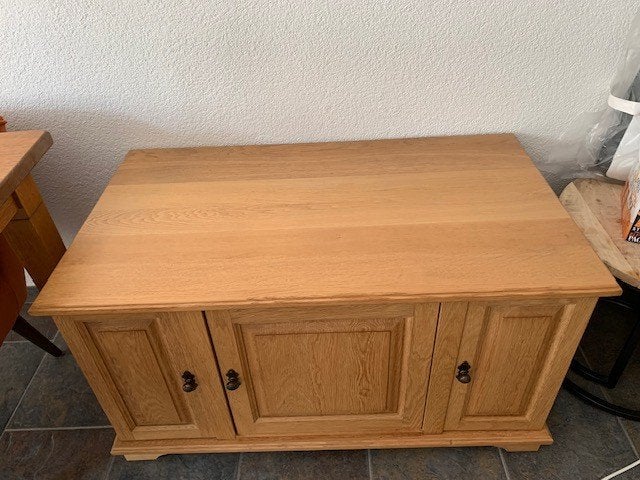 TV meubel, Ophalen, 100 tot 150 cm, Eikenhout, Zo goed als nieuw