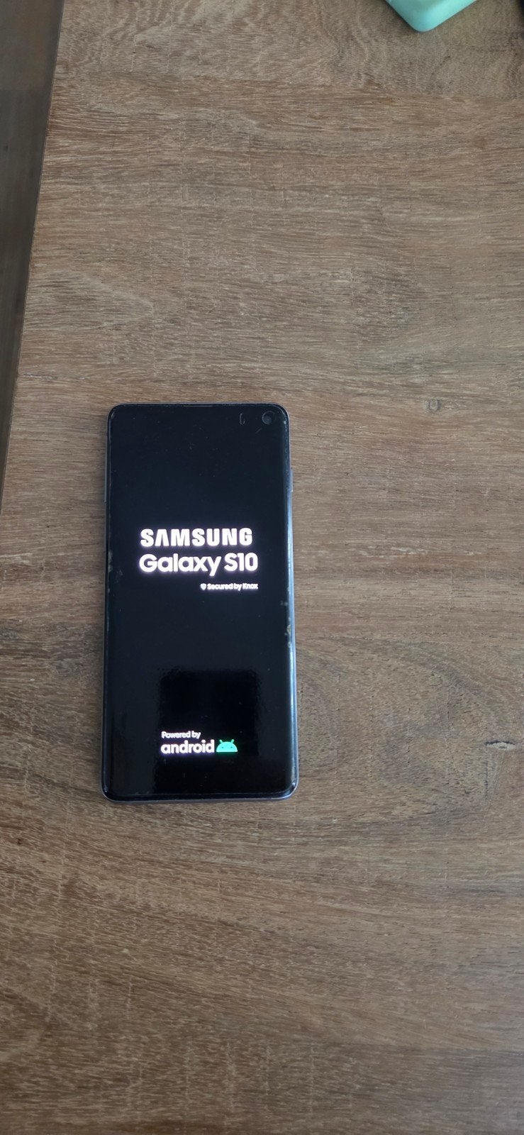 Samsung Galaxy S10 - Gebruikt met barst achterkant, Telecommunicatie, Mobiele telefoons | Samsung, Gebruikt, Touchscreen, Ophalen of Verzenden