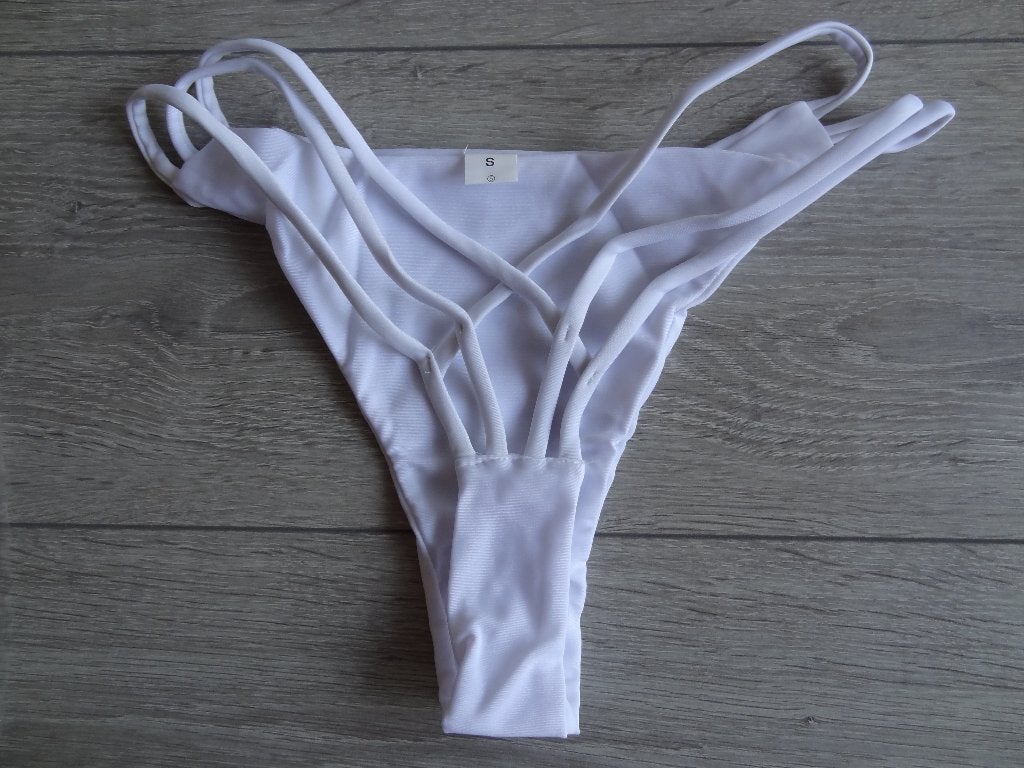 NIEUW! Stringbikini Broekje Maat S Wit >Snelle Verzending!<, Ophalen of Verzenden, Nieuw, Wit, Bikini