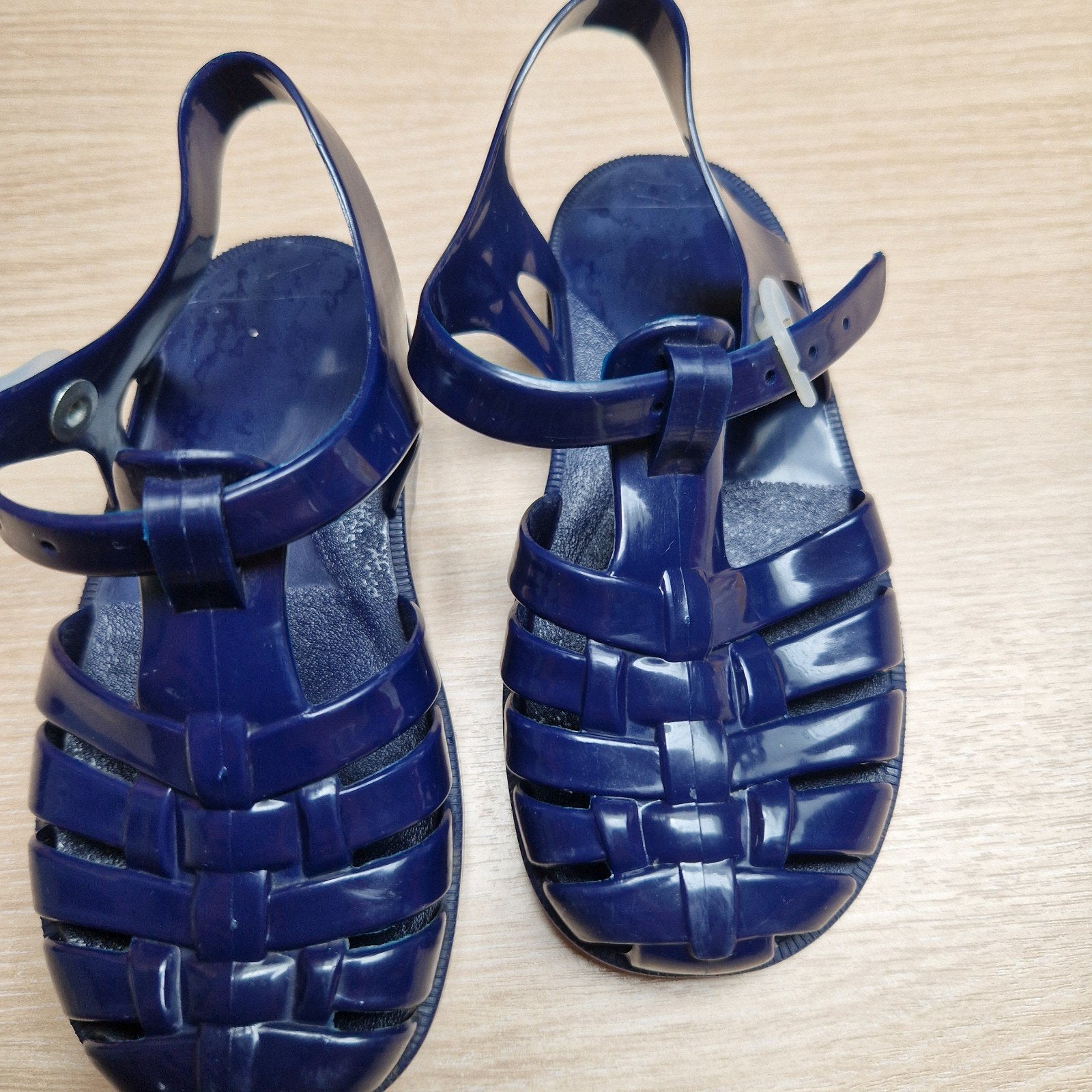 Donkerblauwe waterschoenen maat 24, Kinderen en Baby's, Kinderkleding | Schoenen en Sokken, Ophalen of Verzenden, Gebruikt, Jongen of Meisje