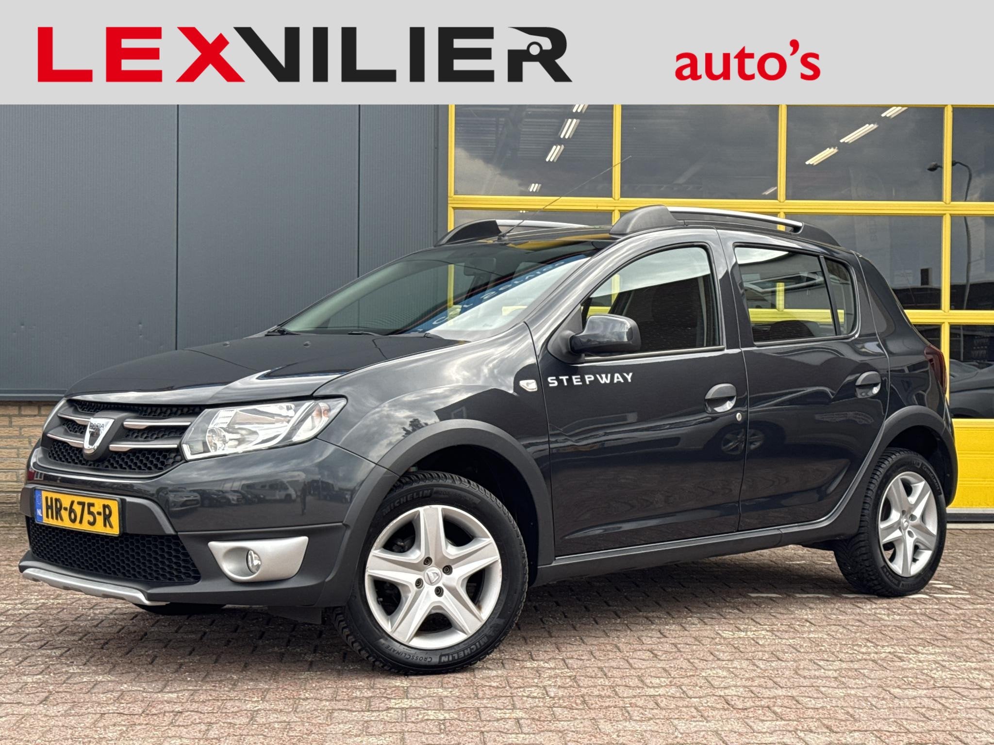 Dacia Sandero 0.9 TCe Stepway Lauréate Prijs incl BOVAG gar, Auto's, Voorwielaandrijving, Stof, Met garantie (alle), Origineel Nederlands