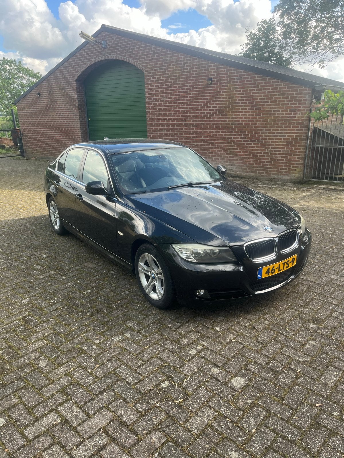 BMW 3-Serie 1.6 I 316 90KW 2010 Zwart, Auto's, 1599 cc, 4 cilinders, Origineel Nederlands, Handgeschakeld