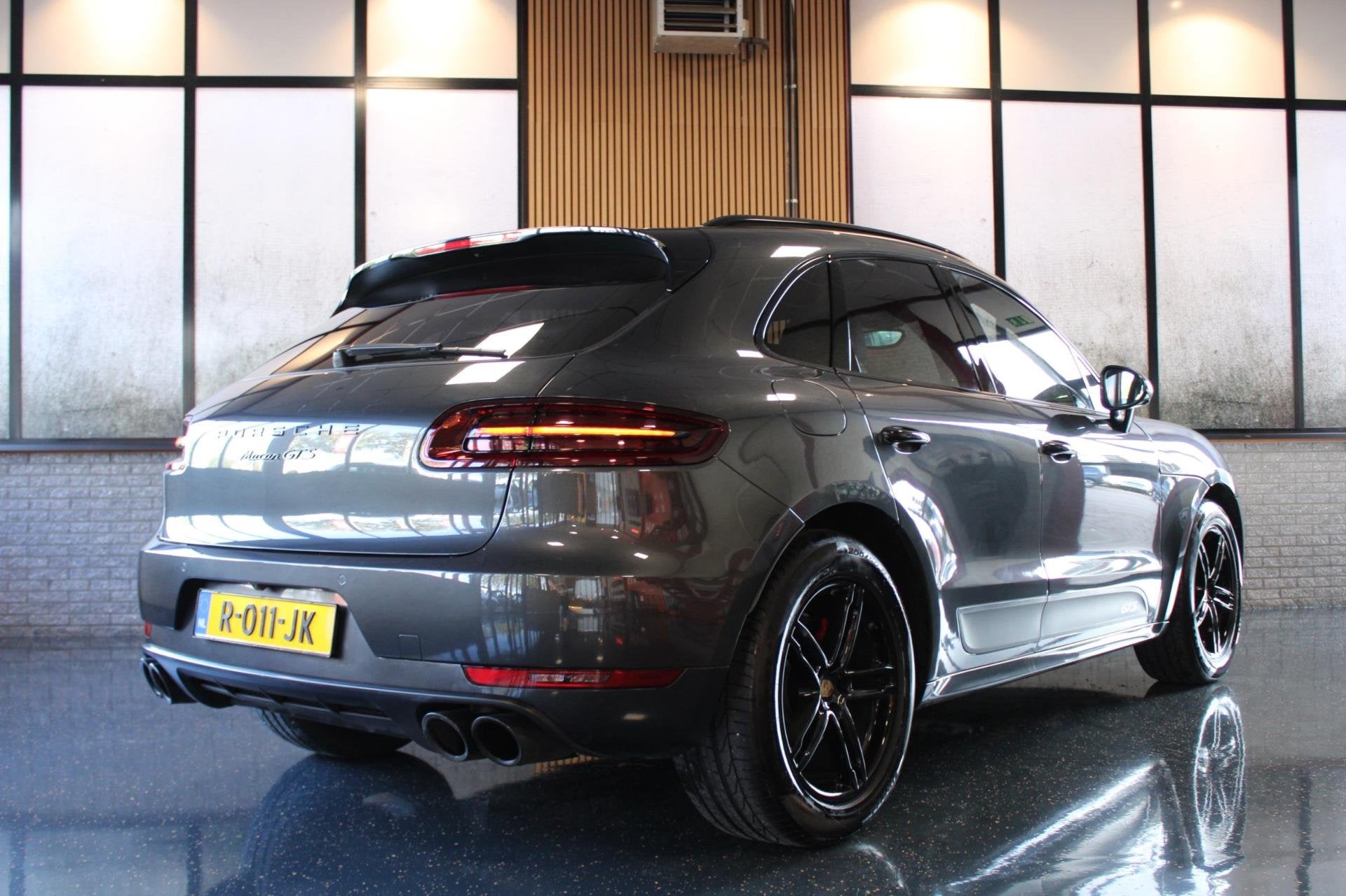 Foto 13 van Porsche Macan 3.0 GTS | Pano | Luchtvering | Sport Chrono !