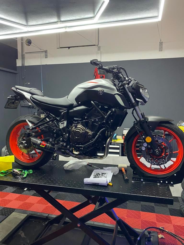 Yamaha MT-07 2019 - Weinig kilometers, Akrapovic , ABS -35kW, 700 cc, 2 cilinders, Gebruikt, Particulier