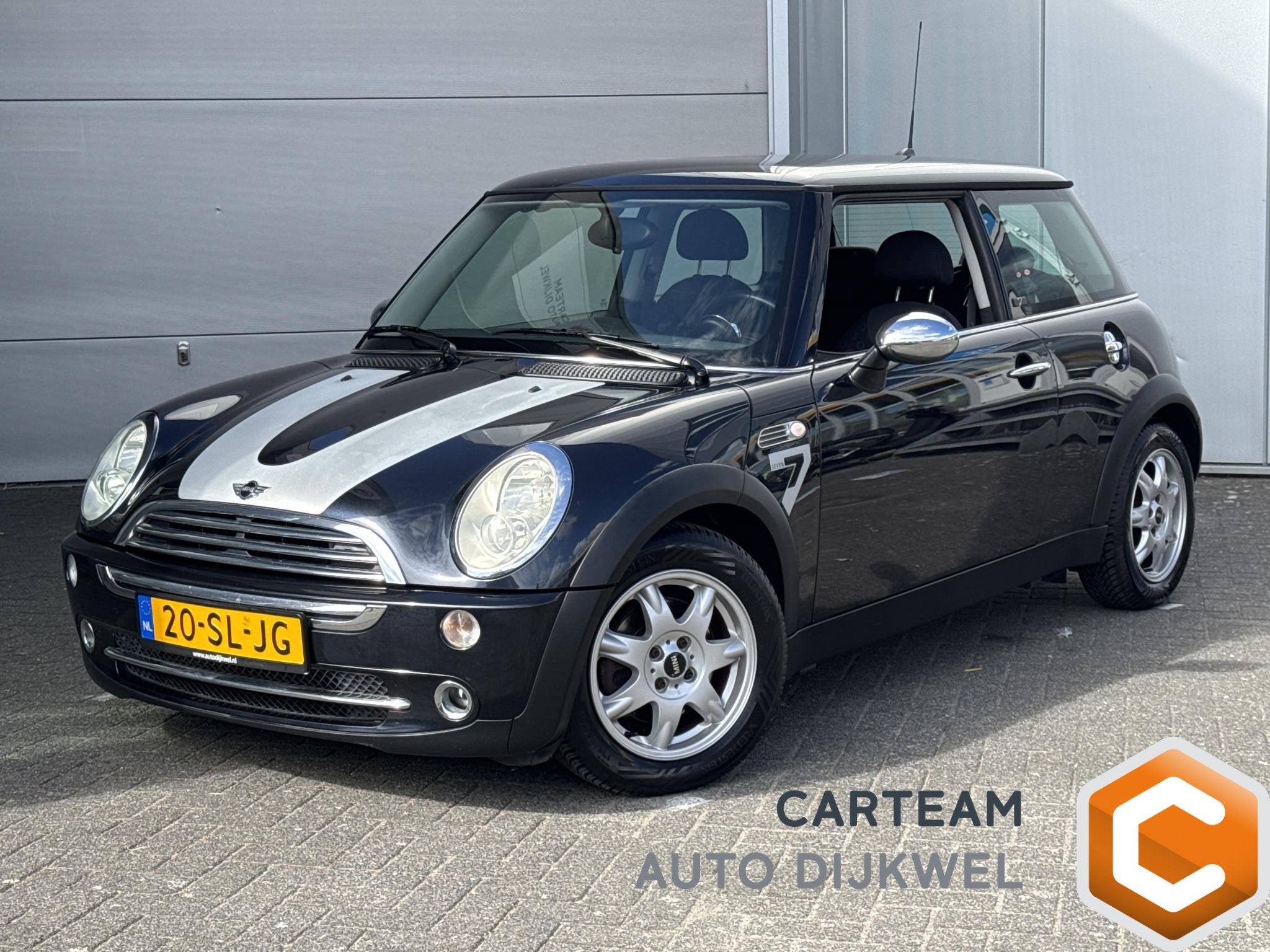 MINI 3-Deurs 1.6 Cooper Seven, Voorwielaandrijving, Stof, Gebruikt, Zwart