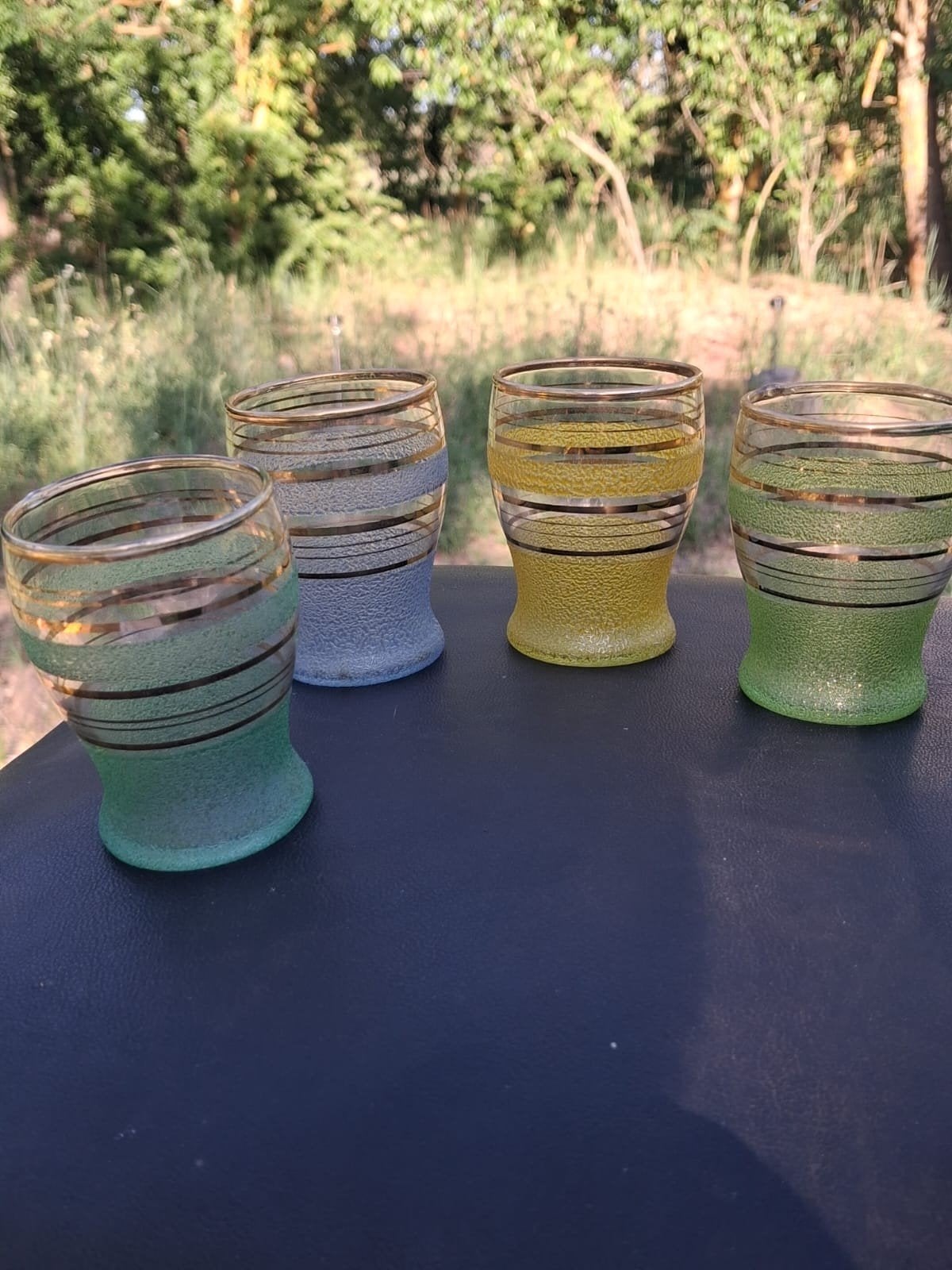 Set van 4 vintage borrelglaasjes met gouden rand, Antiek en Kunst, Antiek | Glas en Kristal, Ophalen of Verzenden