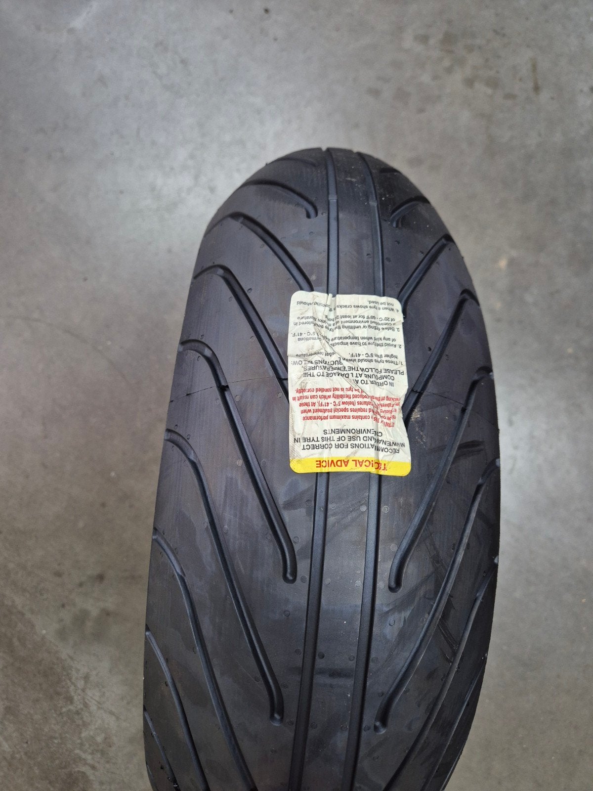 Pirelli Diablo Wet - 200/60R17 - nieuwe intermediate, Motoren, Ophalen, Nieuw