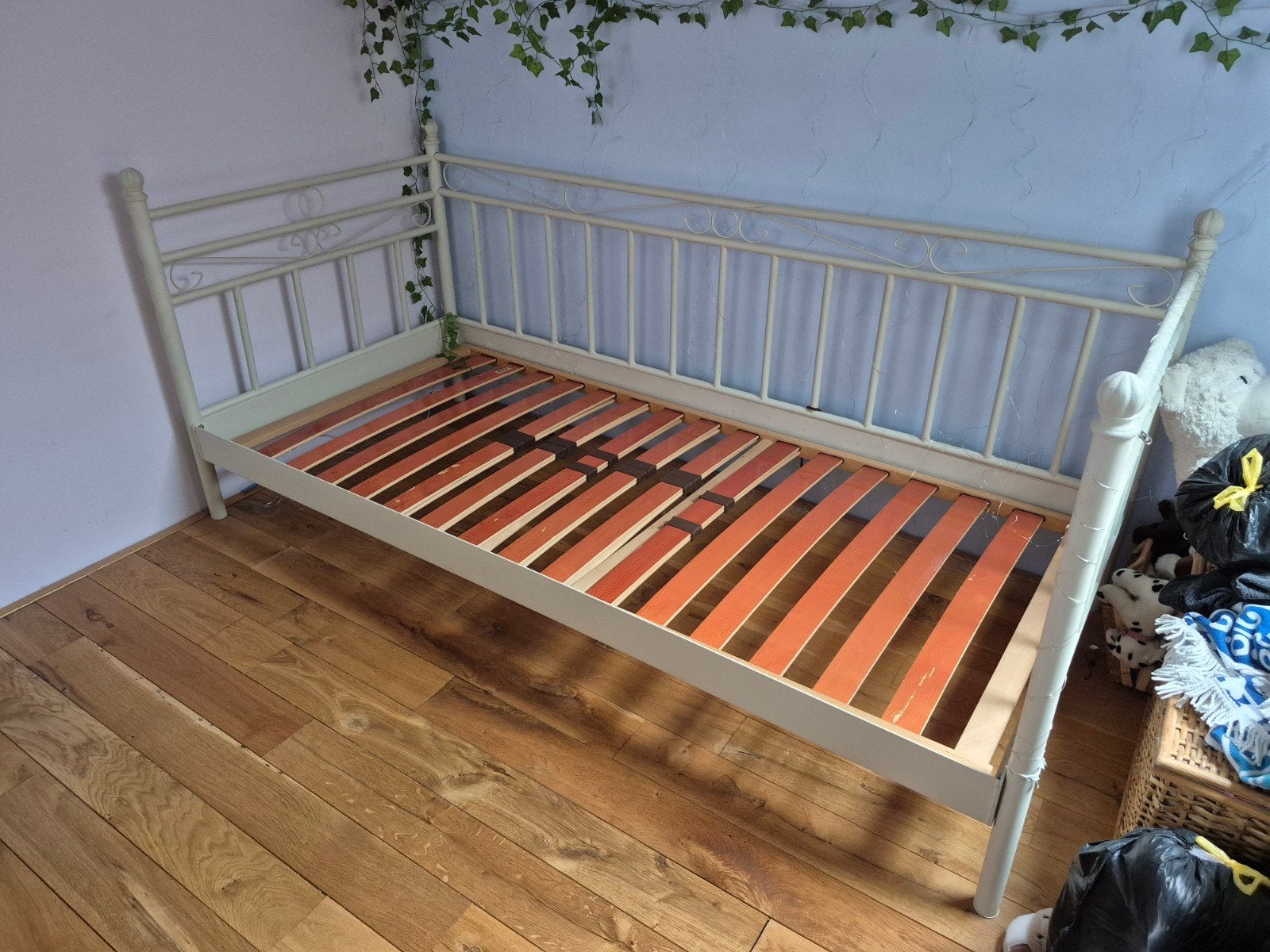 Romantisch wit metalen bed 90x200 cm met lattenbodem, Ophalen, Gebruikt, 90 cm, Eenpersoons
