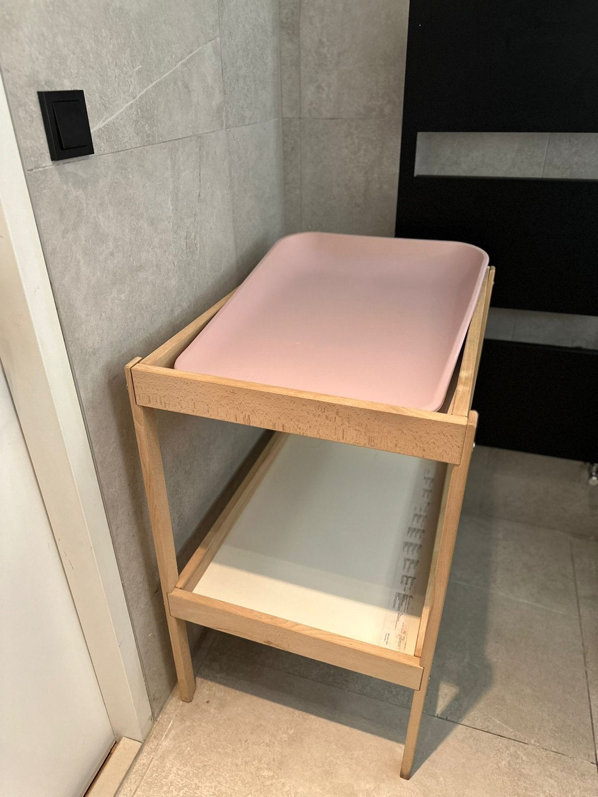 Leander Matty Aankleedkussen met Houten Onderstel, Aankleedkussen, Zo goed als nieuw, Standaard, Ophalen