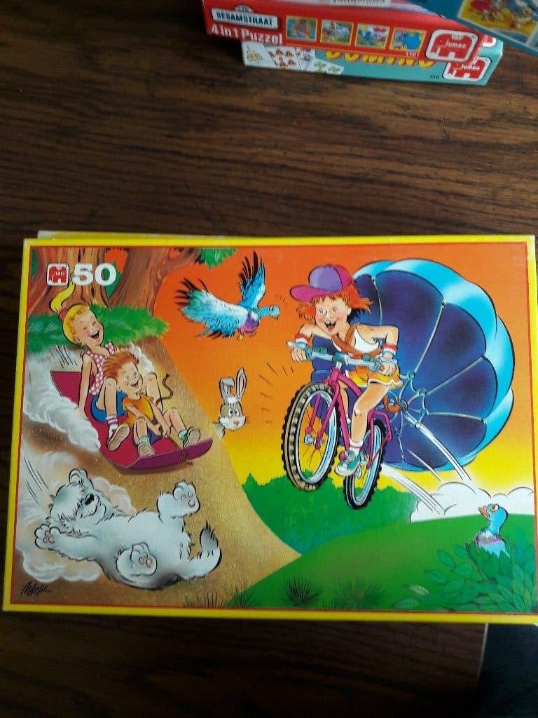 Vrolijke puzzel met jongen met parachute., Ophalen of Verzenden, Meer dan 50 stukjes, Gebruikt, 6 jaar of ouder