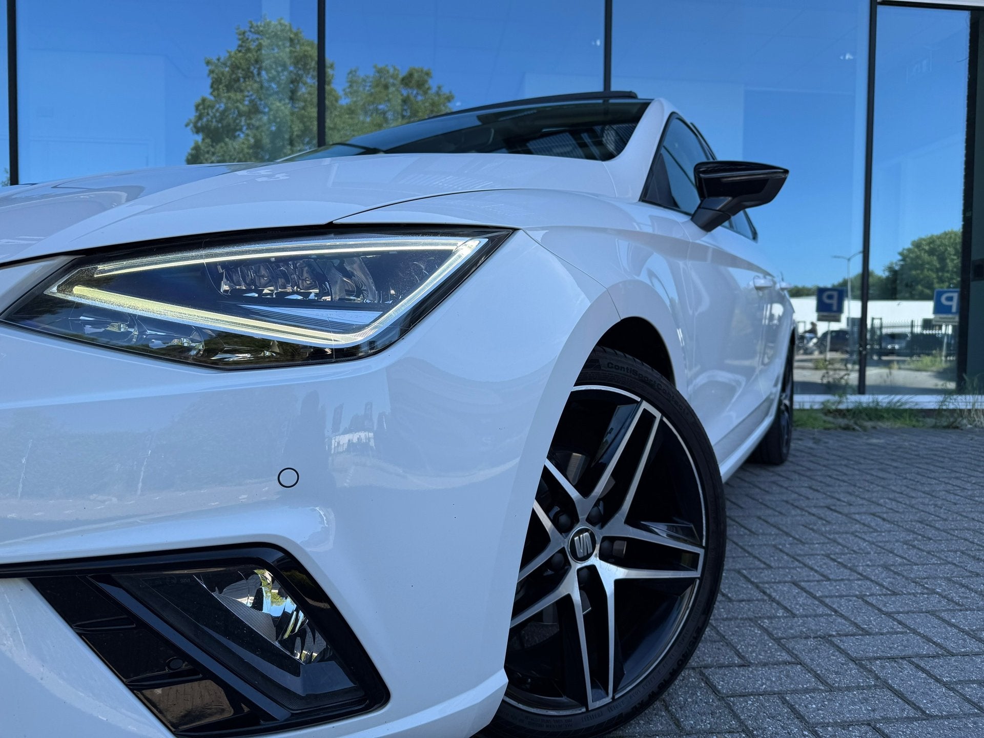 Seat Ibiza 1.0 TSI FR Business Intense - Automaat - Pano/Sch, Auto's, Dealer onderhouden, Gebruikt, 580 kg, 1072 kg