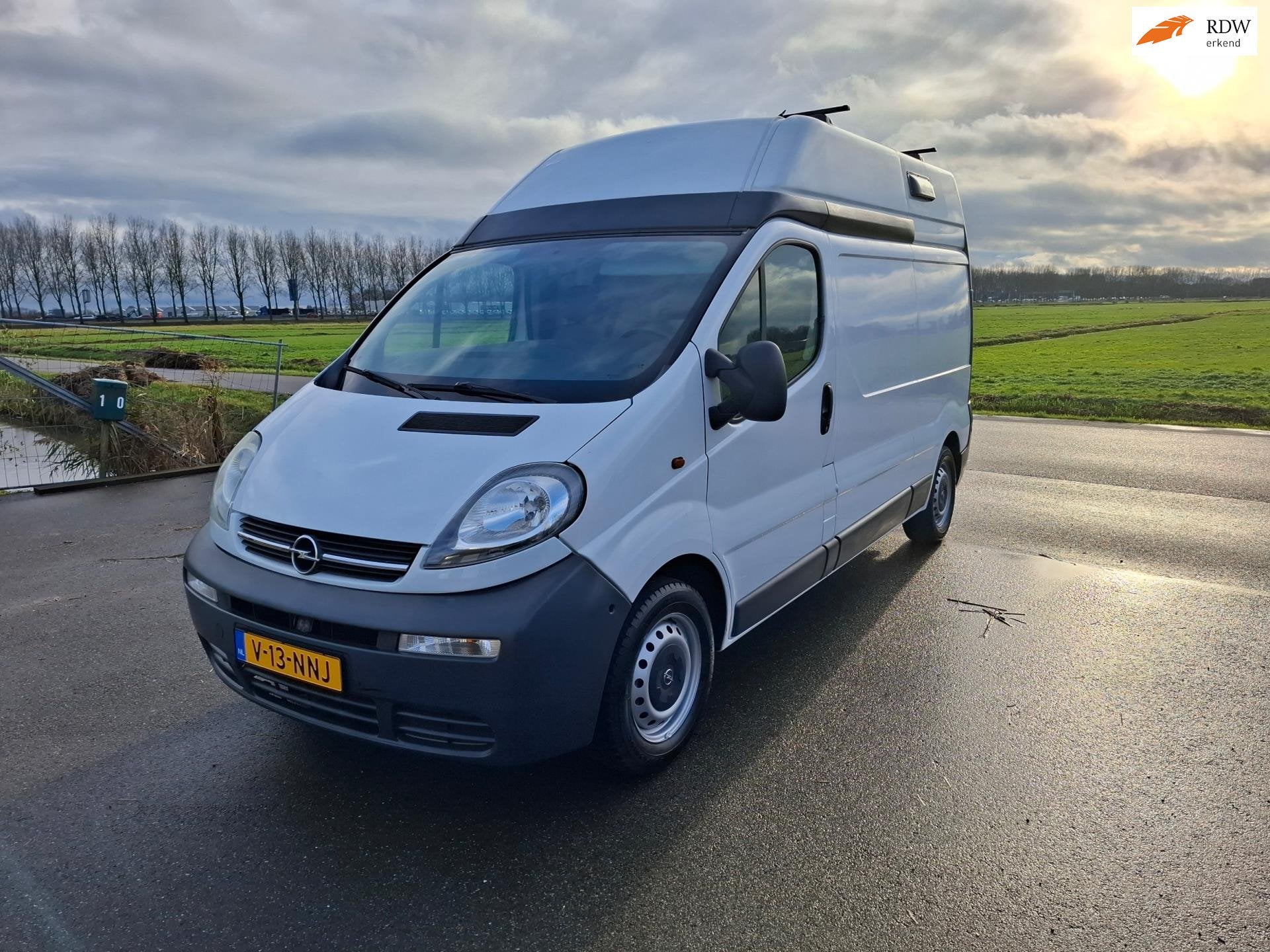 Opel VIVARO 2.0i L2H2 benzine in zeer goede staat, Voorwielaandrijving, 1998 cc, Stof, Gebruikt