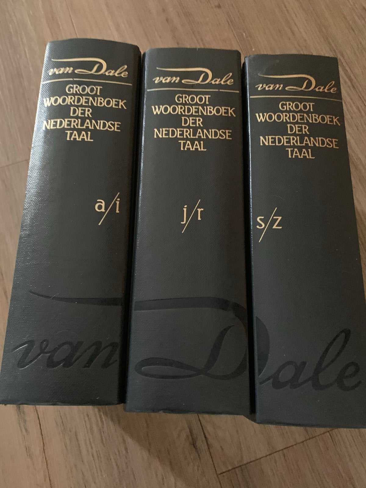 Van Dale Groot Woordenboek der Nederlandse Taal (3 delen), Boeken, Woordenboeken, Ophalen of Verzenden, Zo goed als nieuw, Van Dale