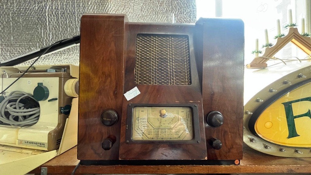 vintage buizenradio, Ophalen