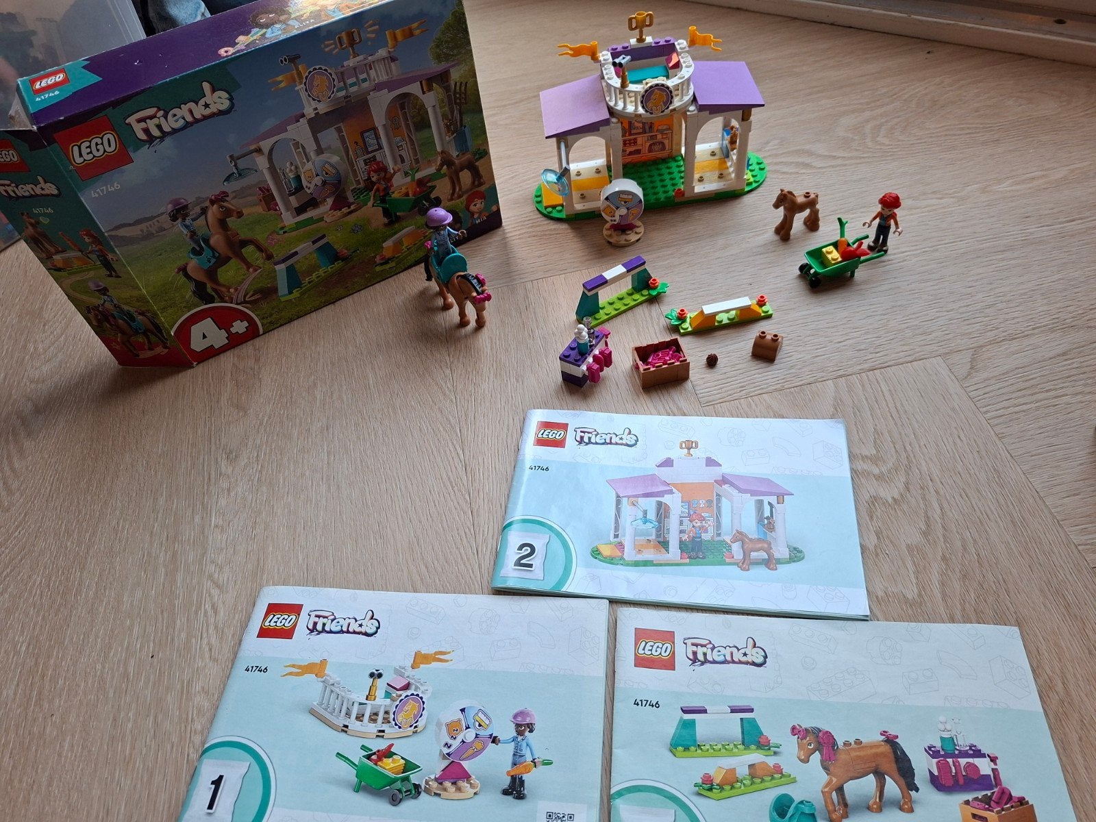LEGO Friends Paardentraining (41746) - Compleet met doos, Ophalen of Verzenden, Zo goed als nieuw, Overige merken