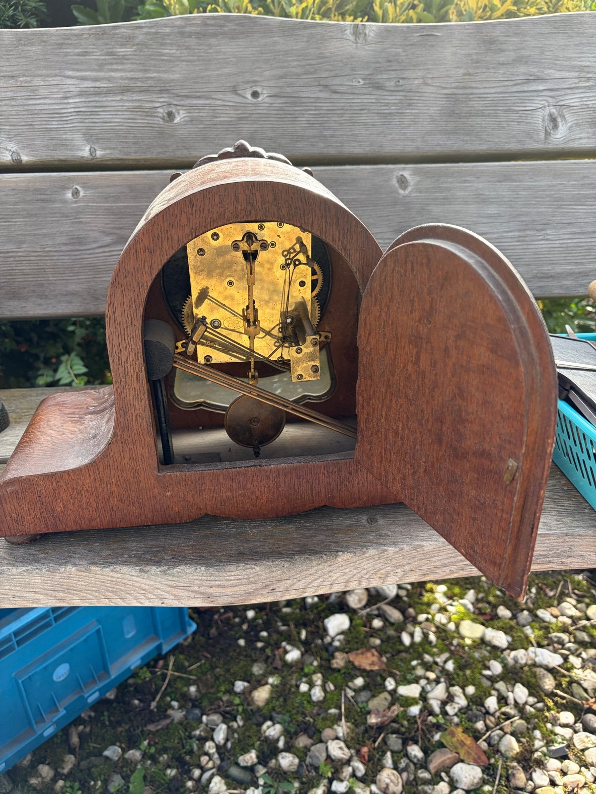 Antieke houten schoorsteenklok met messing uurwerk, Ophalen of Verzenden