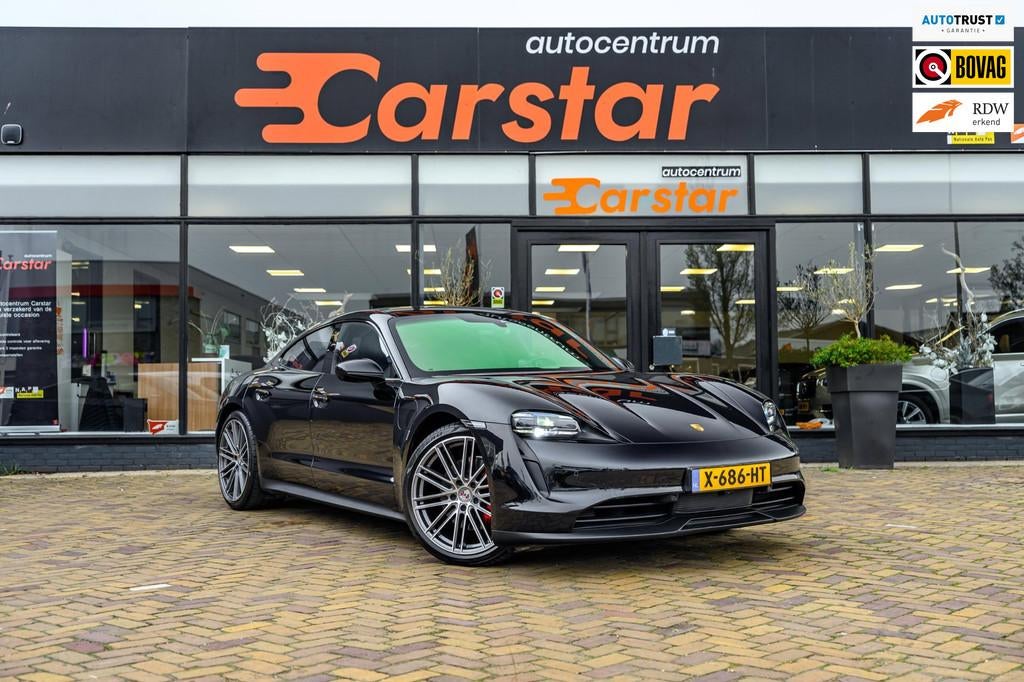 Porsche Taycan 4S Performance 84 kWh|Panorama|Sport|, Gebruikt, Zwart, 71 kWh, 4 stoelen