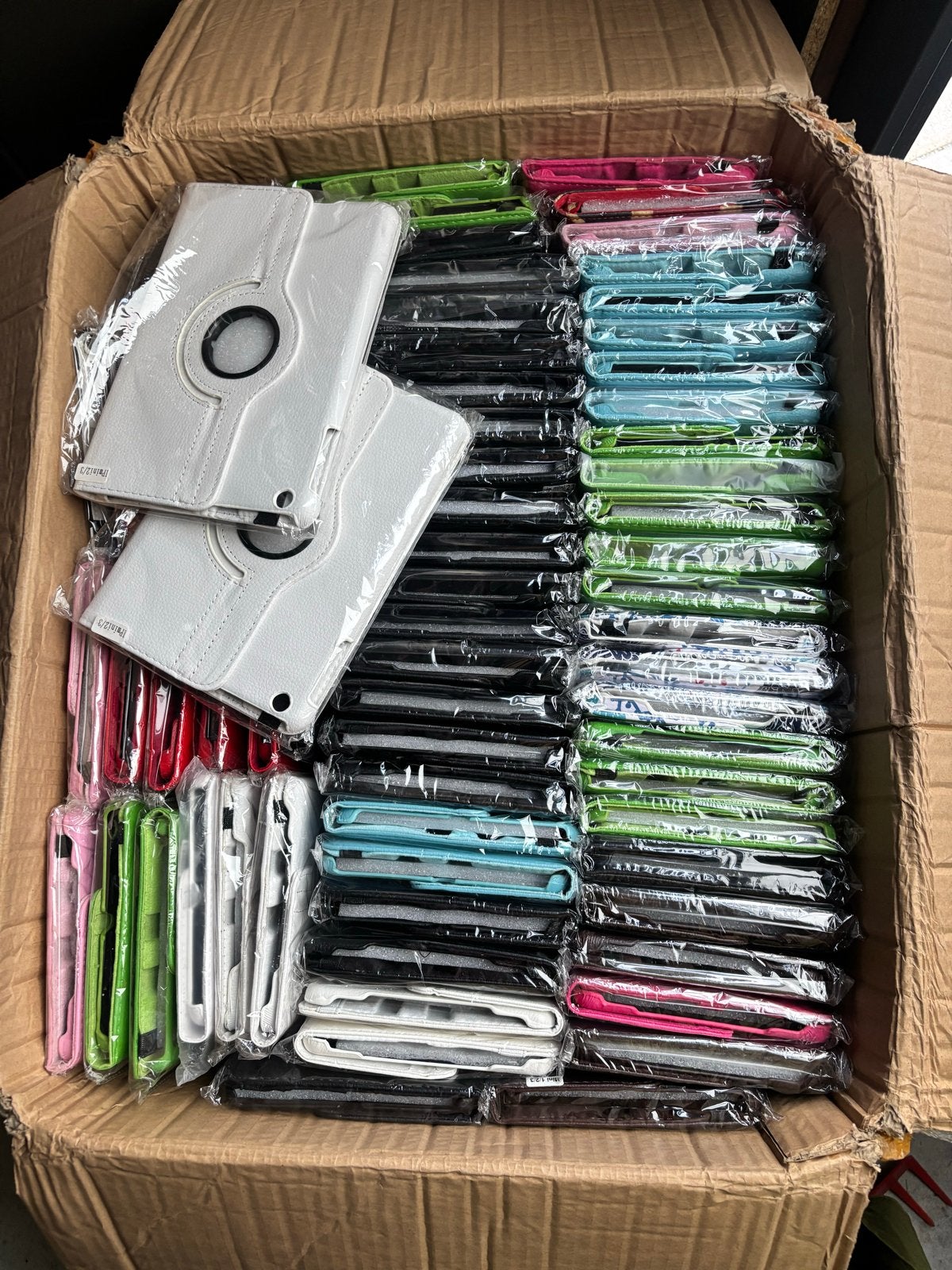 Partij diverse mini iPad hoesjes - Nieuw in verpakking, Ophalen, Wit, Nieuw, 7 inch of minder