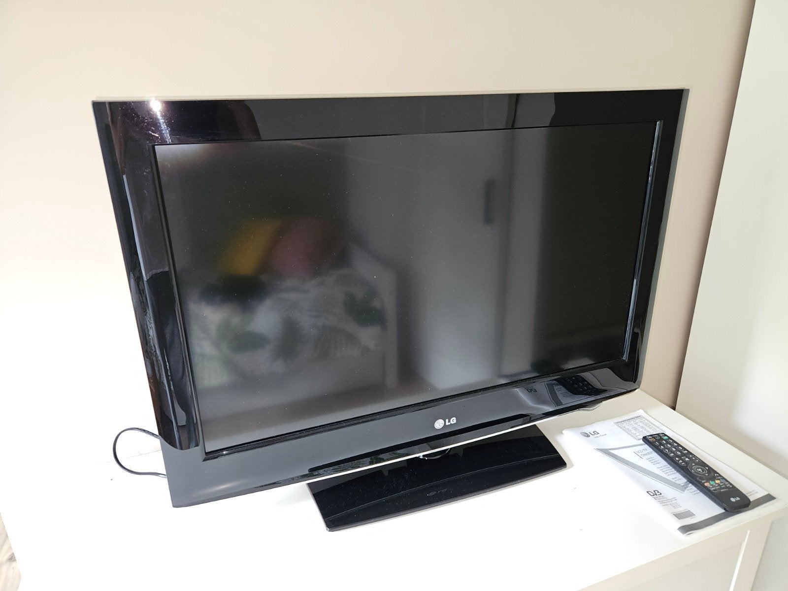 LG 32LH3300 LCD TV - 81 cm (32 inch), Ophalen, Gebruikt, 50 Hz, 80 tot 100 cm