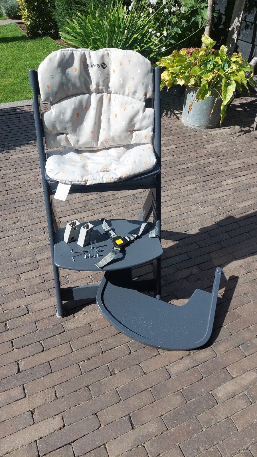 Safety 1st Meegroeistoel met eetblad en gordel, Kinderen en Baby's, Kinderstoelen, Ophalen, Gebruikt, Meegroeistoel, Gordel(s)