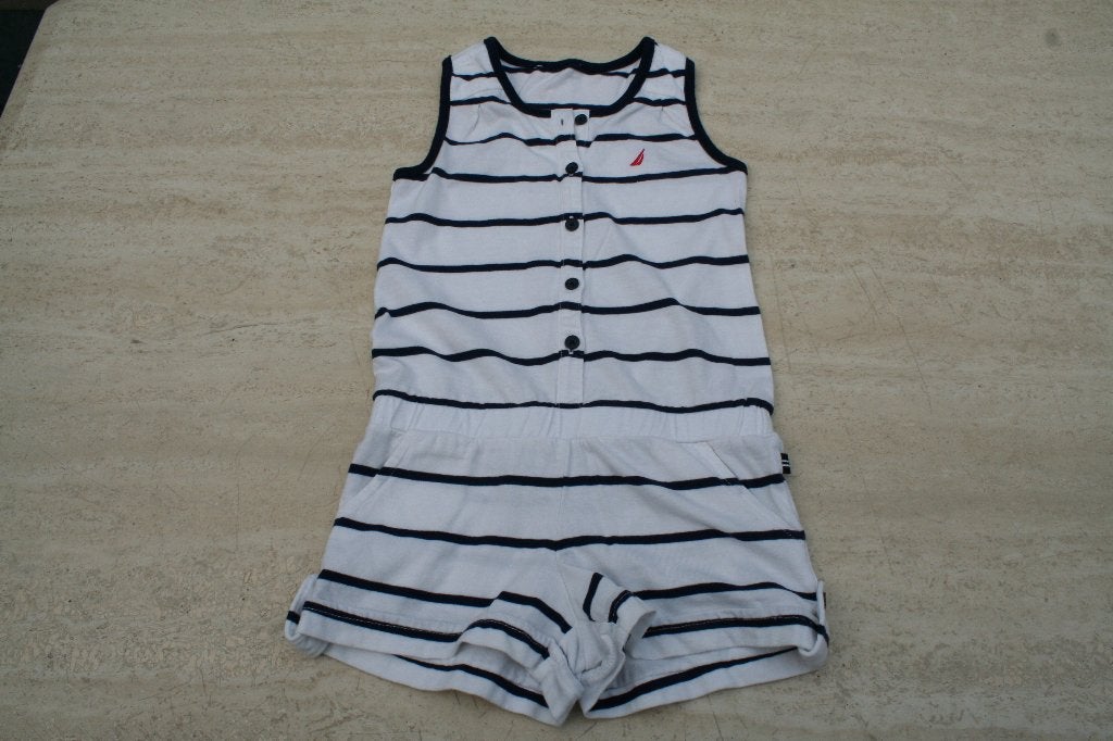 Nautica broekje   4  jaar, Broek, Nautica, Zo goed als nieuw, Verzenden