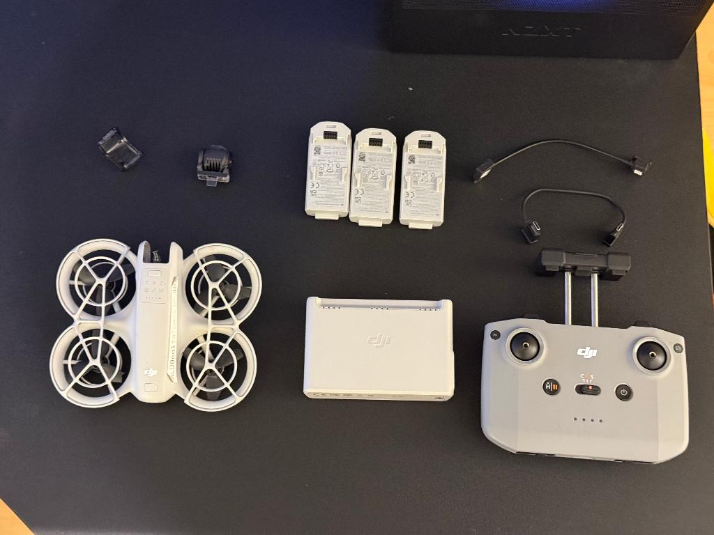 DJI Neo Fly More Combo RC-N3, camera defect, Cameradrone, Ophalen of Verzenden, 1 tot 5 kilometer, Niet werkend