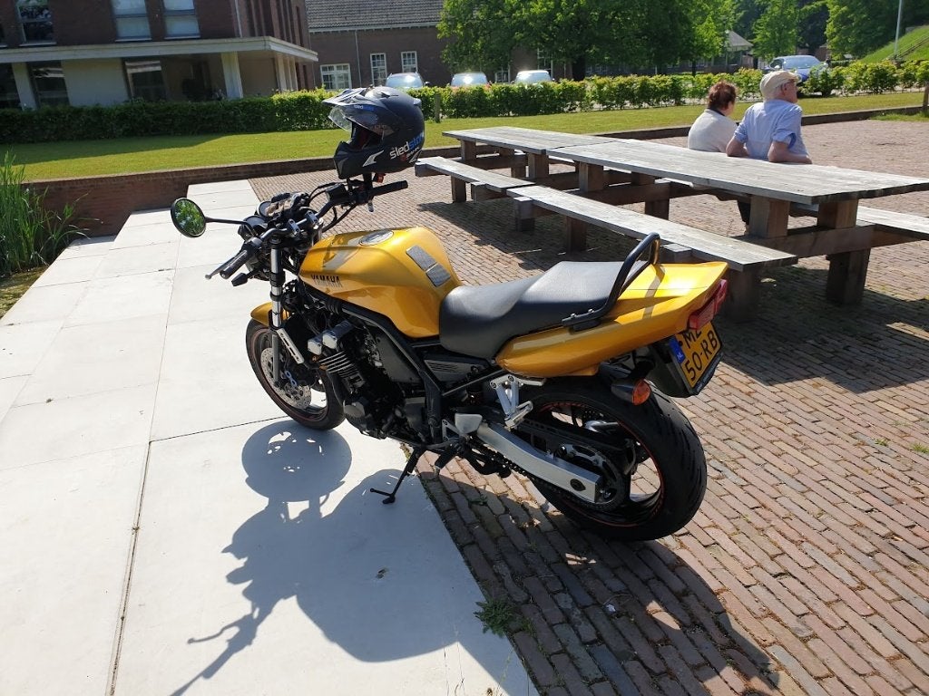 Yamaha Fazer 600 in supernette staat, Sportuitlaat, 4 cilinders, Gebruikt, Particulier
