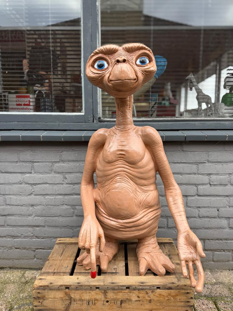 E.T. levensgroot beeld - Filmprop, Verzamelen, Film en Tv, Zo goed als nieuw, Film, Beeldje, Replica of Model, Ophalen