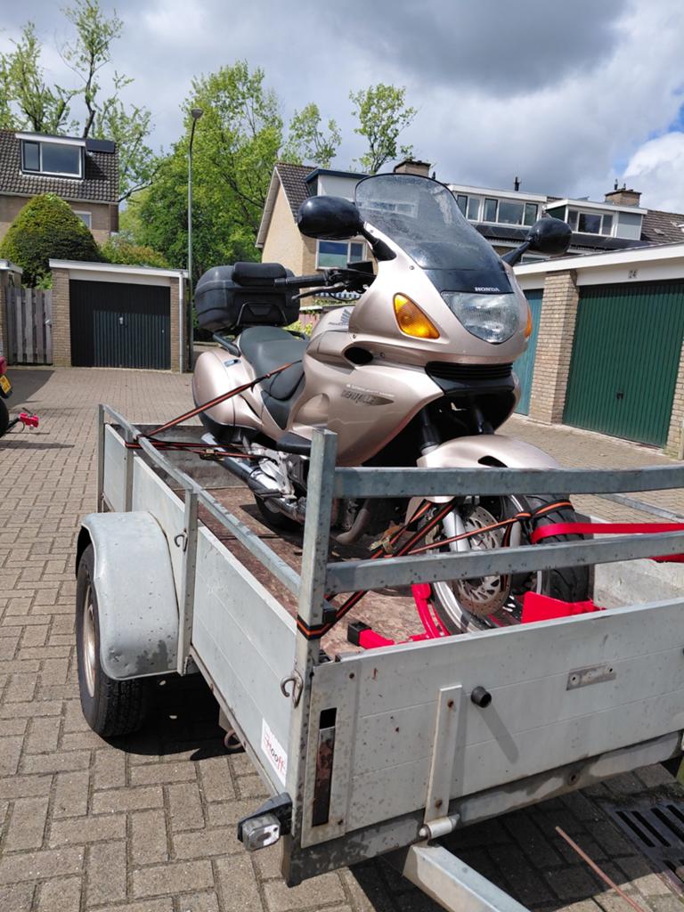 Honda deauville 650 front crashbar gezocht., Ophalen of Verzenden