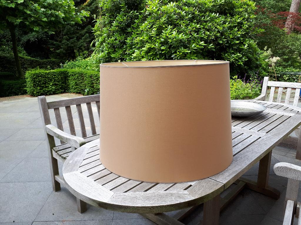 Flamant XL lampenkap beige, Gebruikt, Beige, Rond, Ophalen of Verzenden