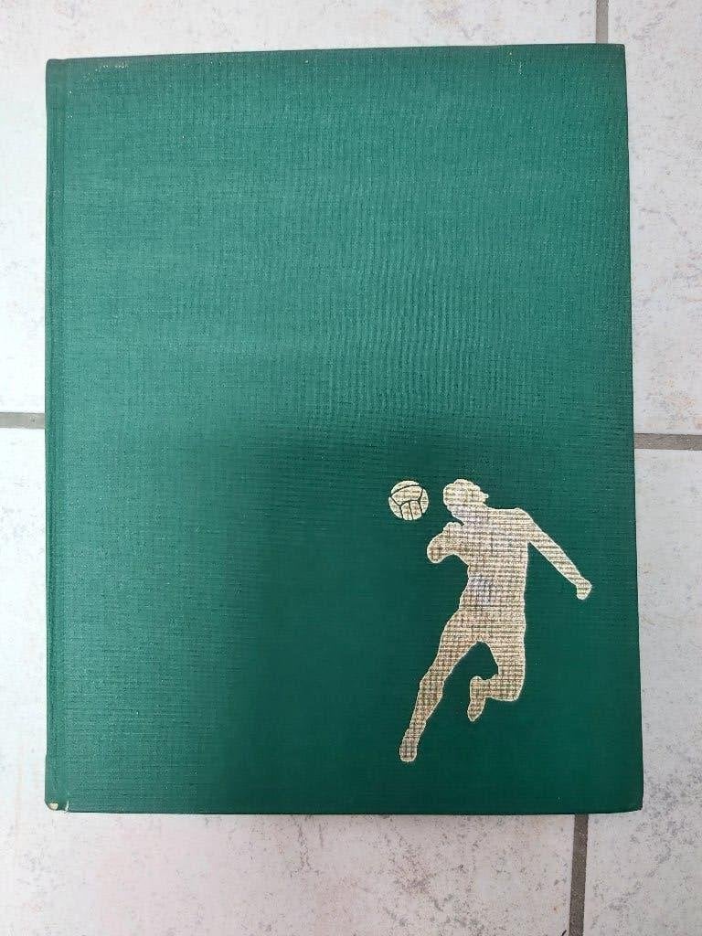 Europa Cup 73/74, Boeken, Gelezen, Ophalen of Verzenden, Balsport, Hans Molenaar