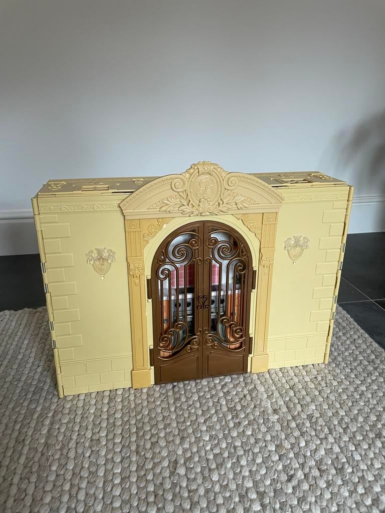 Bratz World House - Draagbaar Poppenhuis, Ophalen of Verzenden, Zo goed als nieuw, Poppenhuis