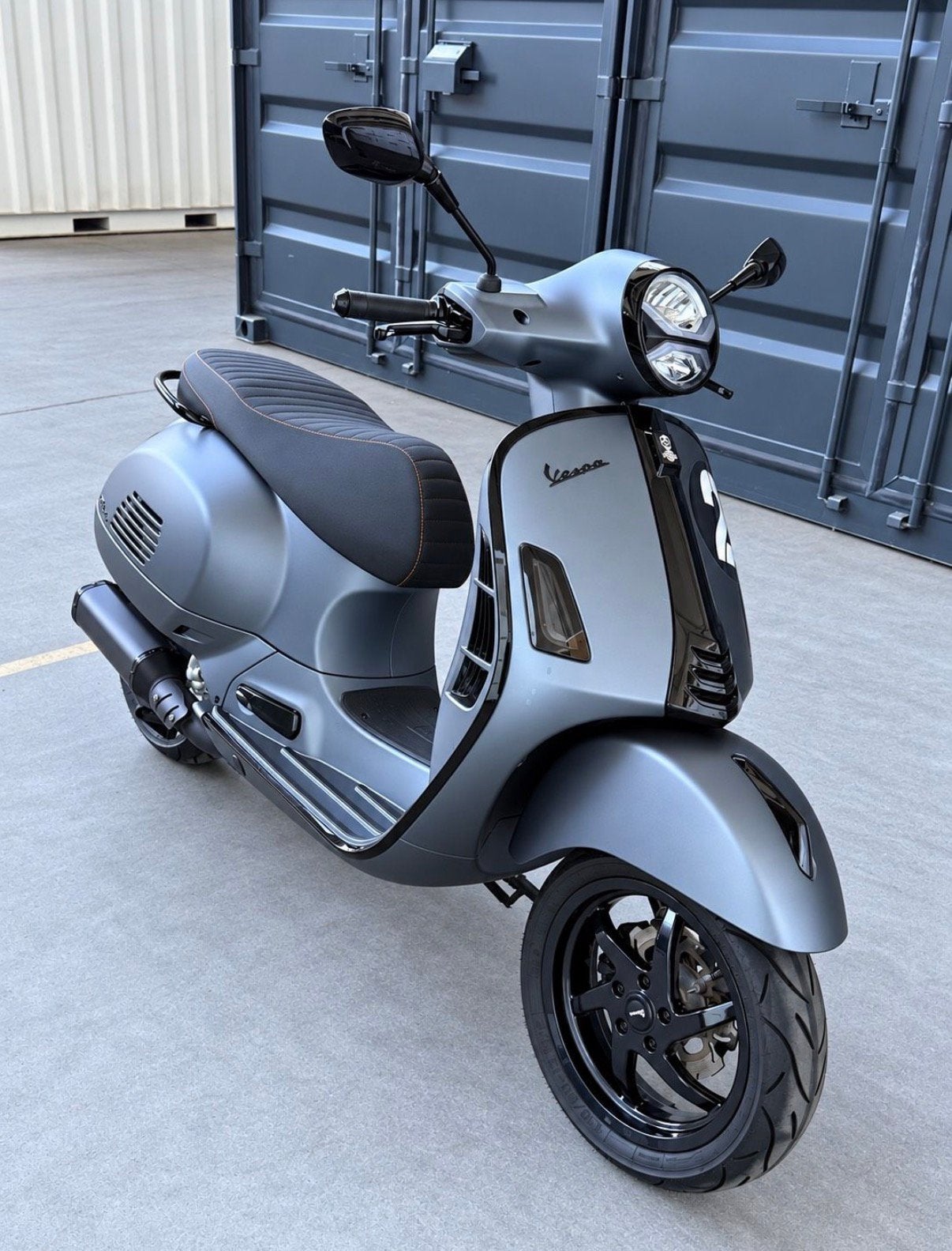 Gezocht vespa gts 300 13 inch velg velgen, Ophalen of Verzenden