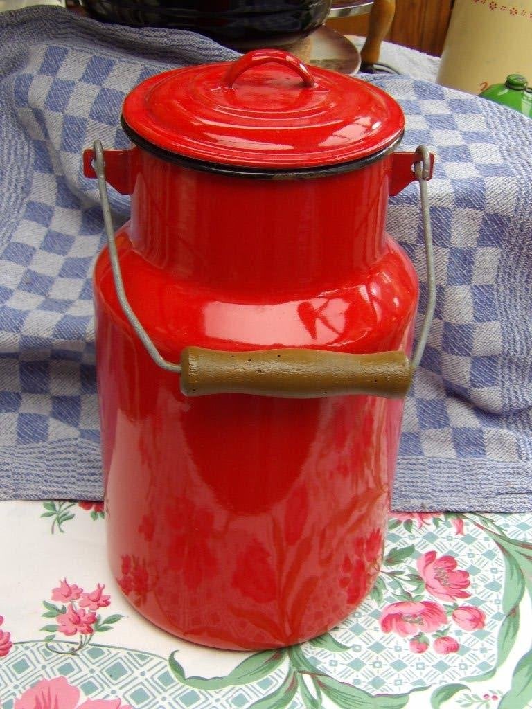rood emaille kan/ melkkan/ melkbus email/ 4 liter kan, Antiek en Kunst, Ophalen of Verzenden