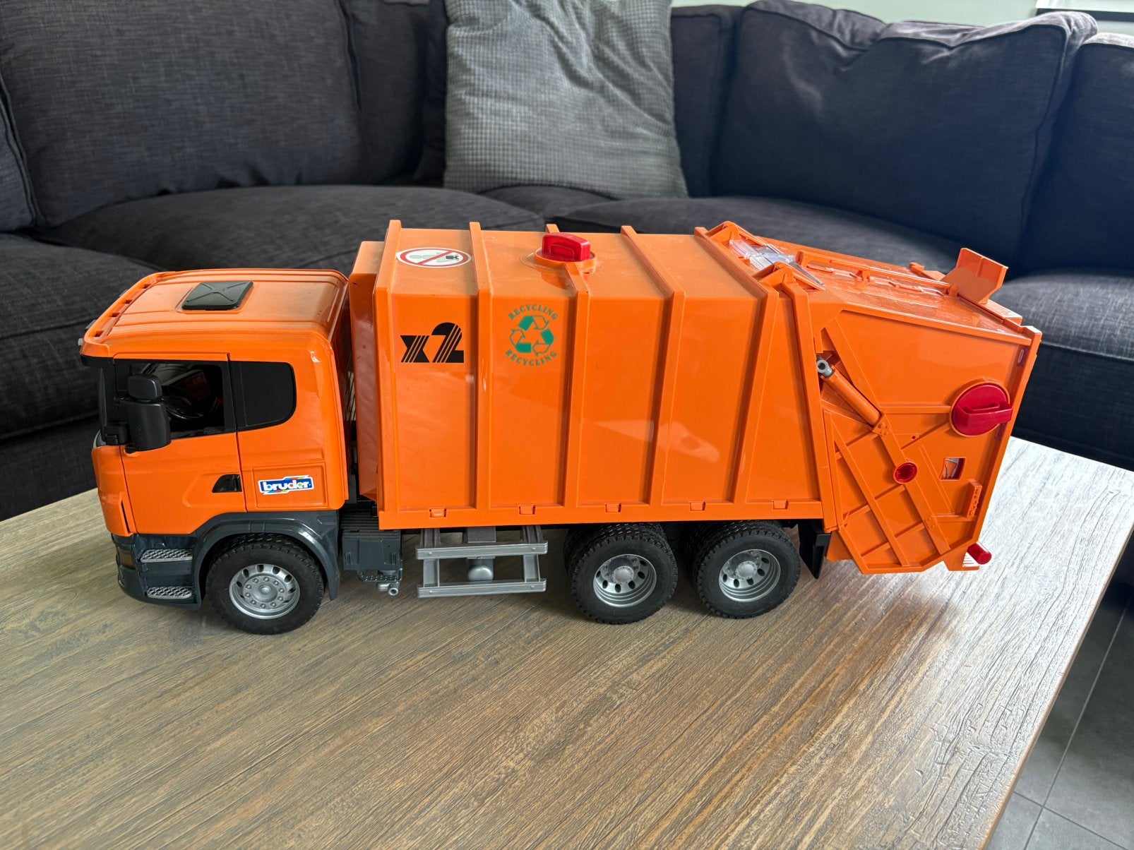 Bruder Scania vuilniswagen speelgoed, Ophalen, Zo goed als nieuw