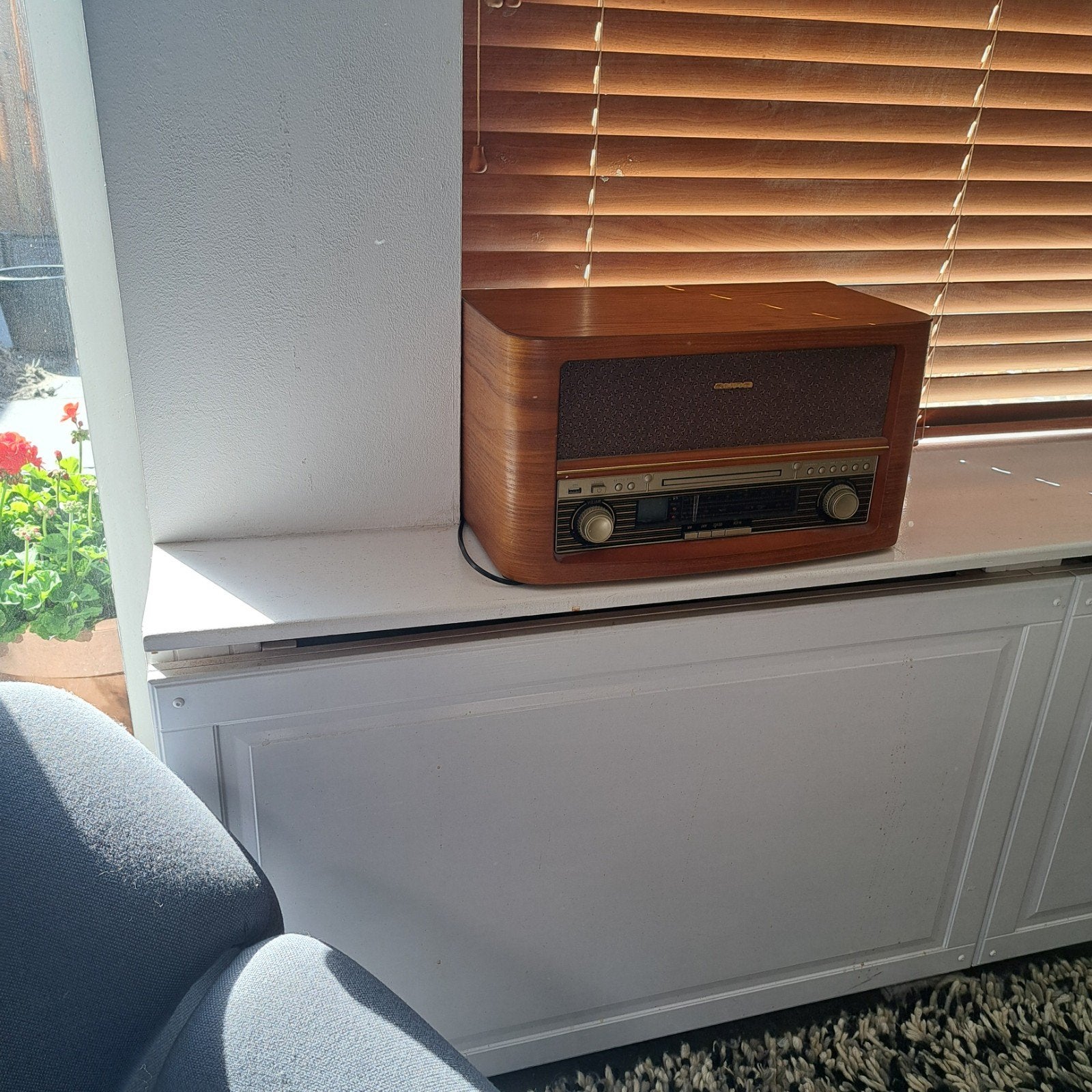 Retro radio /cd speler Auna belle epoque 1906 dab, Ophalen of Verzenden, Zo goed als nieuw
