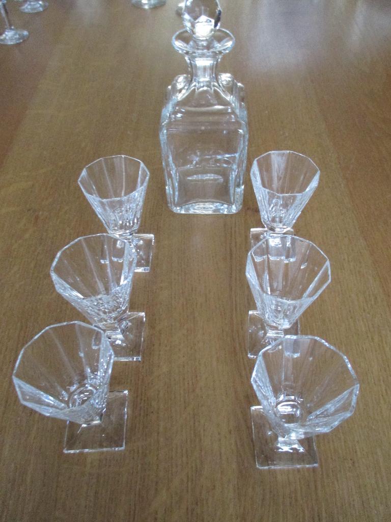 6 borrelglazen met karafje ( niet gebruikt )., Verzamelen, Glas en Borrelglaasjes, Ophalen of Verzenden, Nieuw, Overige typen