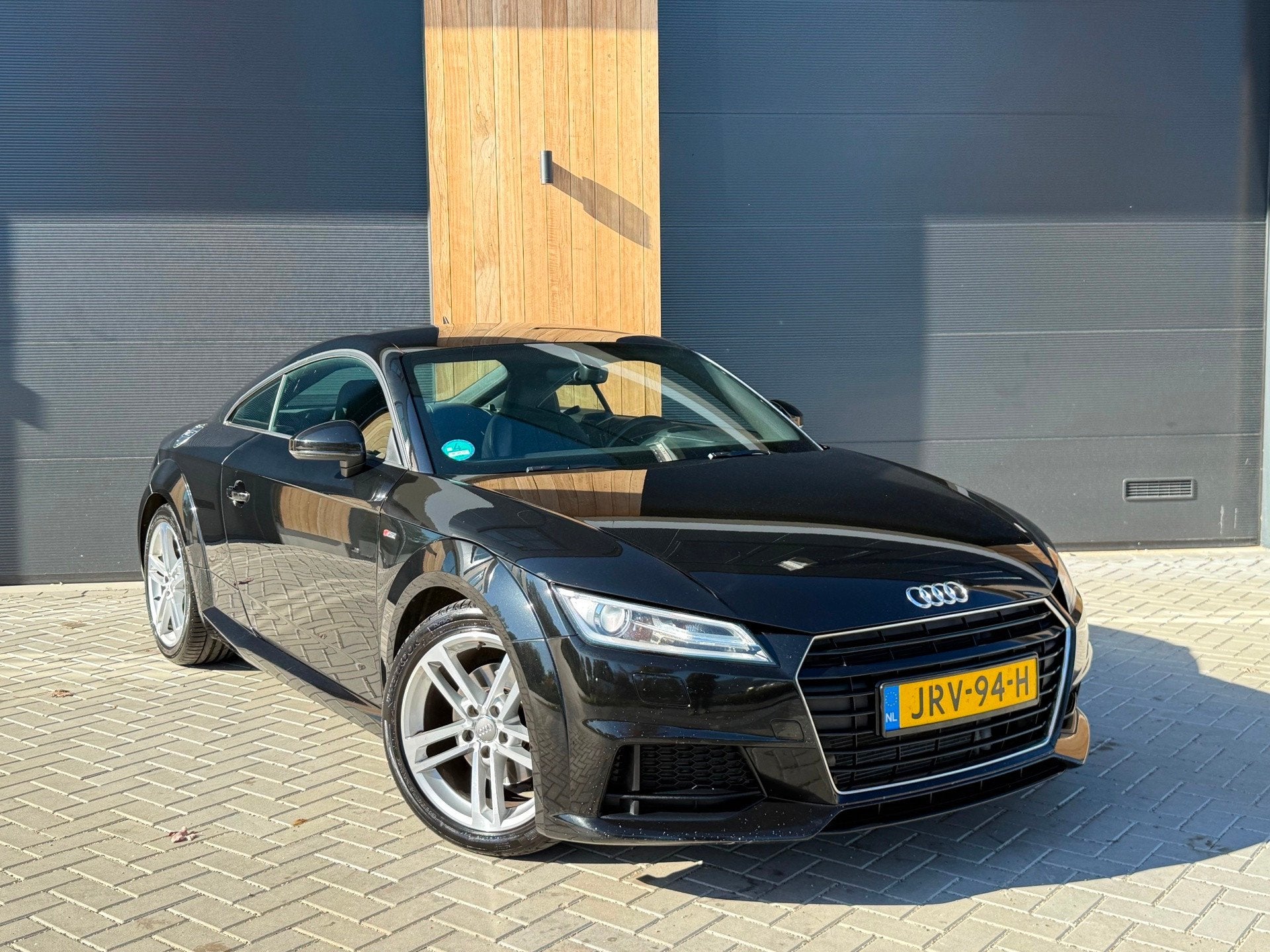 Audi TT 2.0 TDI S-Line 184PK (bj 2015) EURO6|XENON-LED|VIRTU, Auto's, Voorwielaandrijving, TT, Gebruikt, Euro 6